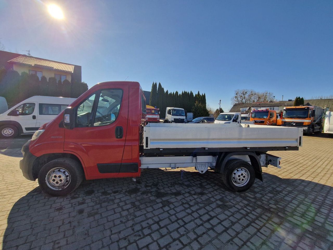 Fiat Ducato - Van flatbed: gambar 4 Fiat Ducato - Van flatbed: gambar 4