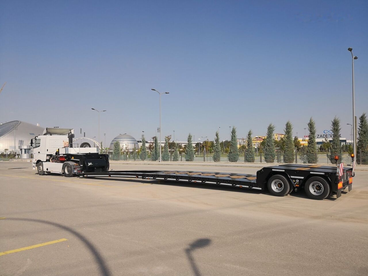 Özgül 2 AXLE LOW LOADER SEMI TRAILER - Semi-trailer low bed: gambar 3 Özgül 2 AXLE LOW LOADER SEMI TRAILER - Semi-trailer low bed: gambar 3