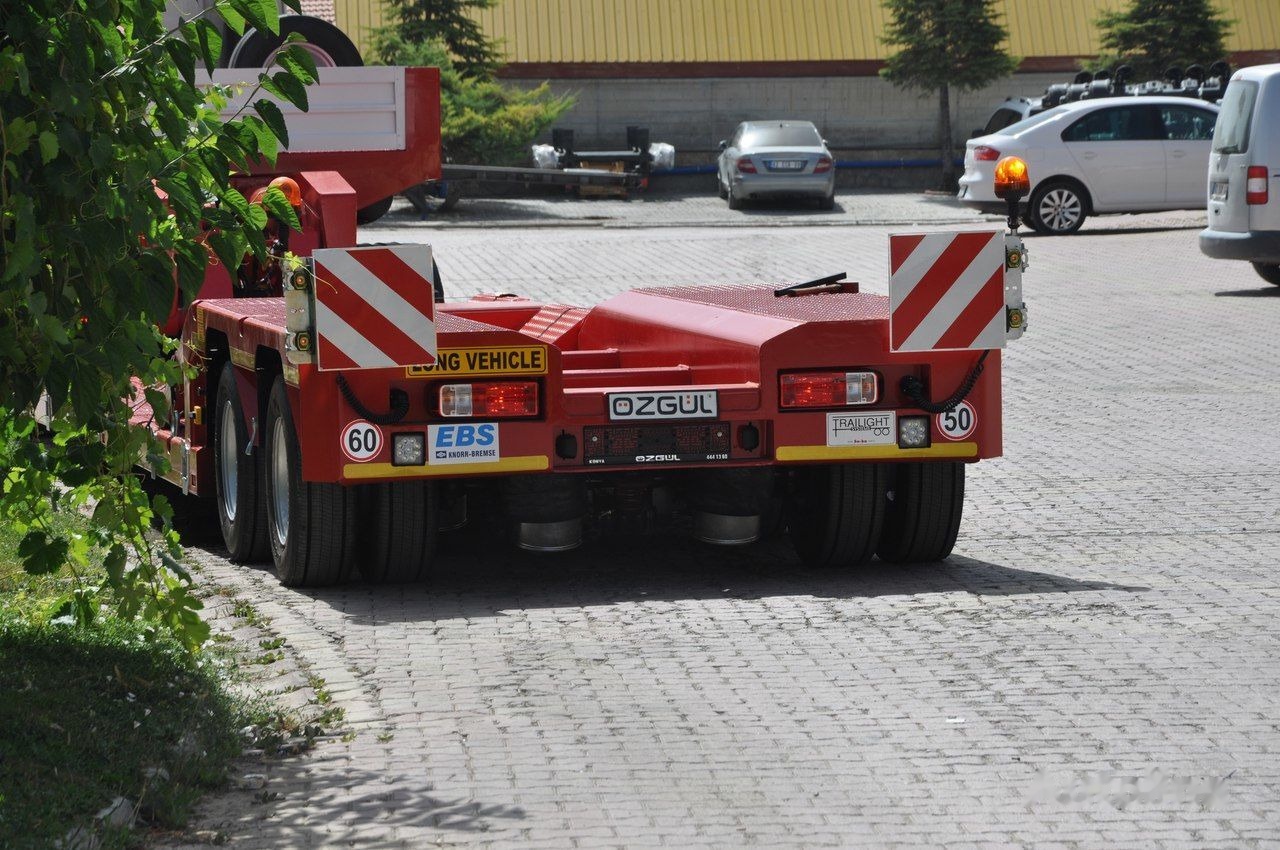 Özgül 2 AXLE LOW LOADER - Semi-trailer low bed: gambar 3 Özgül 2 AXLE LOW LOADER - Semi-trailer low bed: gambar 3