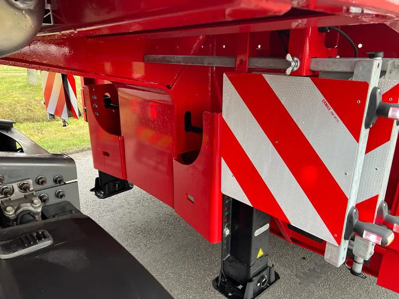 Goldhofer STN-L 4 (245) A RM2 Stepstar - Semi-trailer low bed: gambar 4 Goldhofer STN-L 4 (245) A RM2 Stepstar - Semi-trailer low bed: gambar 4