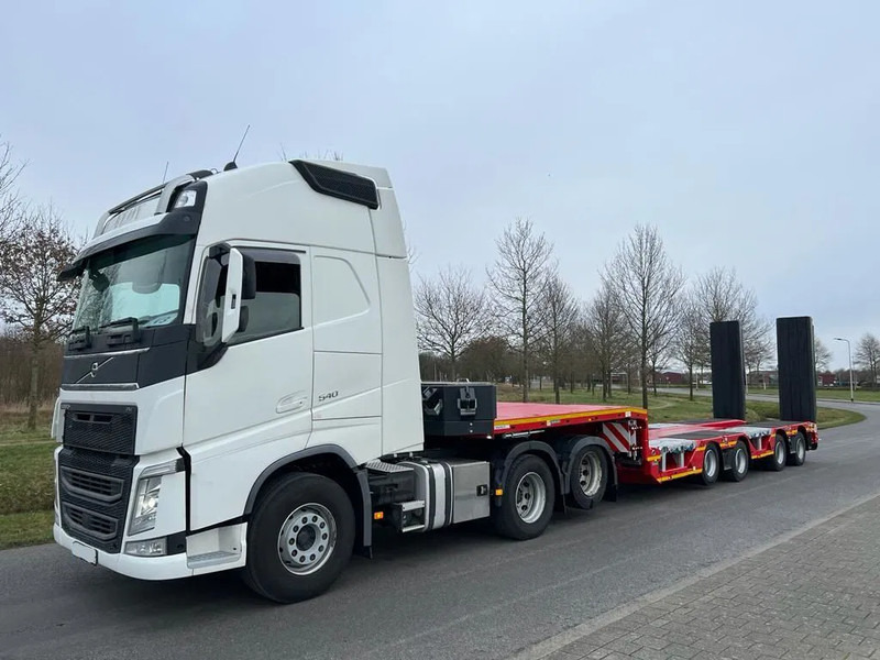 Goldhofer STN-L 4 (245) A RM2 Stepstar - Semi-trailer low bed: gambar 1 Goldhofer STN-L 4 (245) A RM2 Stepstar - Semi-trailer low bed: gambar 1