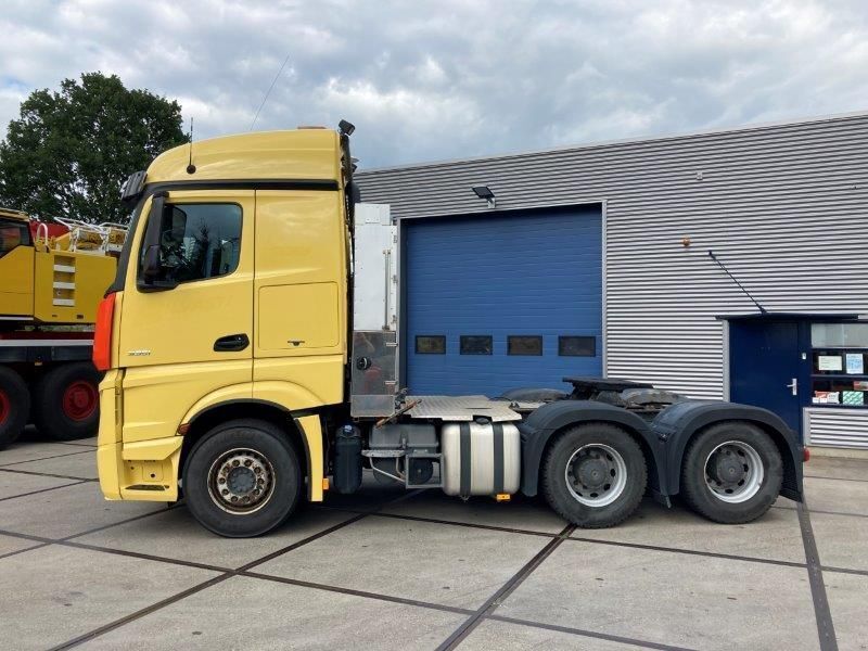 Mercedes-Benz Actros 3351 6x4 - Tractor head: gambar 4 Mercedes-Benz Actros 3351 6x4 - Tractor head: gambar 4