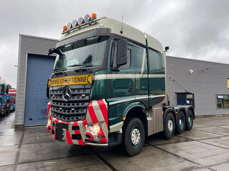 Mercedes-Benz Arocs Arocs 4163 8x4/4 - Tractor head: gambar 1 Mercedes-Benz Arocs Arocs 4163 8x4/4 - Tractor head: gambar 1