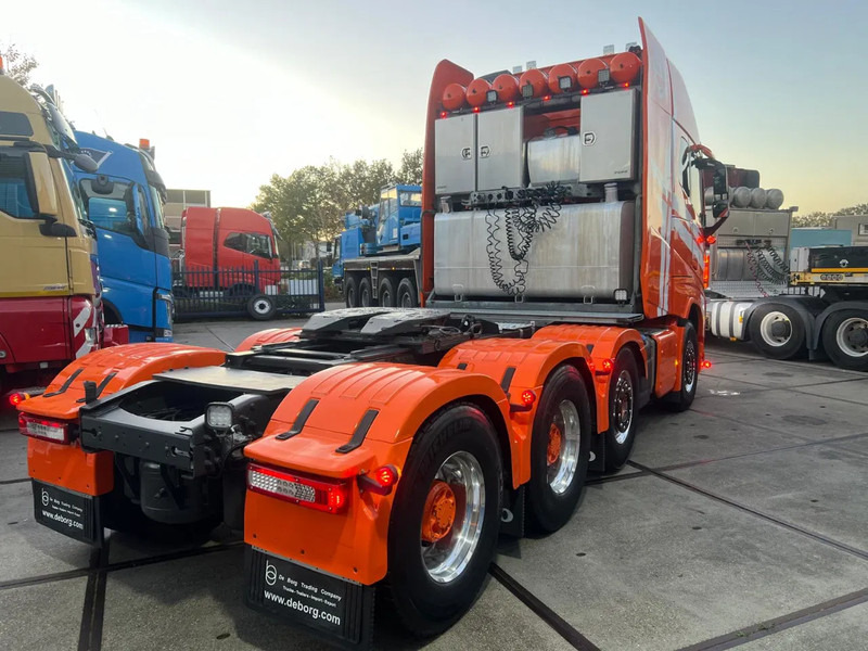Volvo FH 16.750 8x4/4 - Tractor head: gambar 5 Volvo FH 16.750 8x4/4 - Tractor head: gambar 5