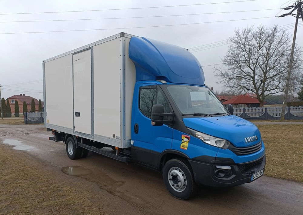 Iveco Daily 70C18 - Truk box: gambar 1 Iveco Daily 70C18 - Truk box: gambar 1