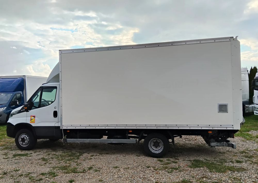 Truk box Iveco Daily: gambar 8 Truk box Iveco Daily: gambar 8