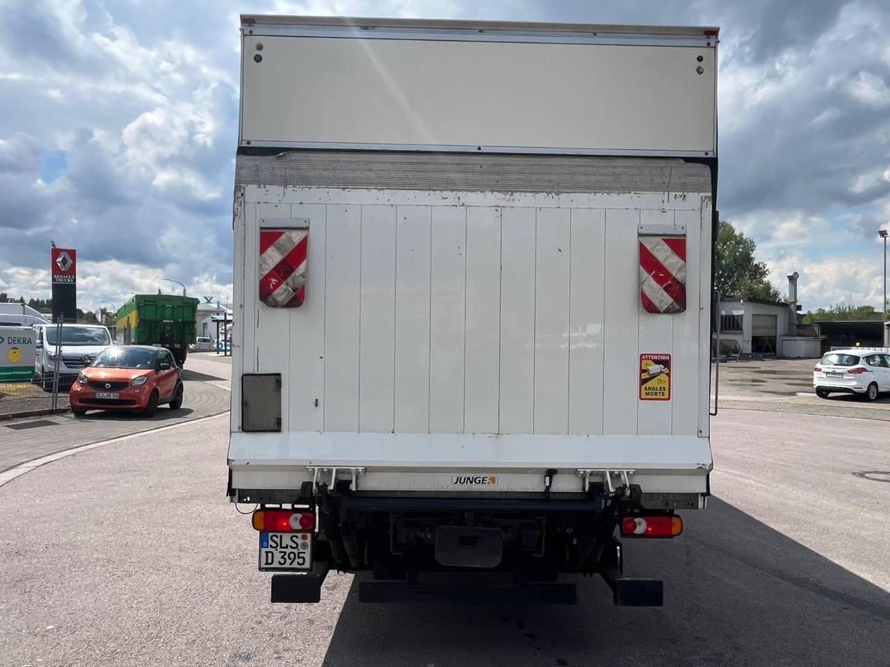 Renault D7.5 210 Kofferaufbau mit LBW - Van box: gambar 5 Renault D7.5 210 Kofferaufbau mit LBW - Van box: gambar 5