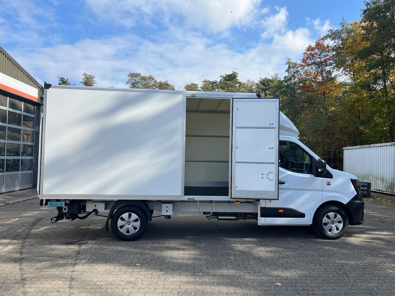 Renault MASTER MIT HUMBAUR KOFFERAUFBAU - Van box: gambar 4 Renault MASTER MIT HUMBAUR KOFFERAUFBAU - Van box: gambar 4