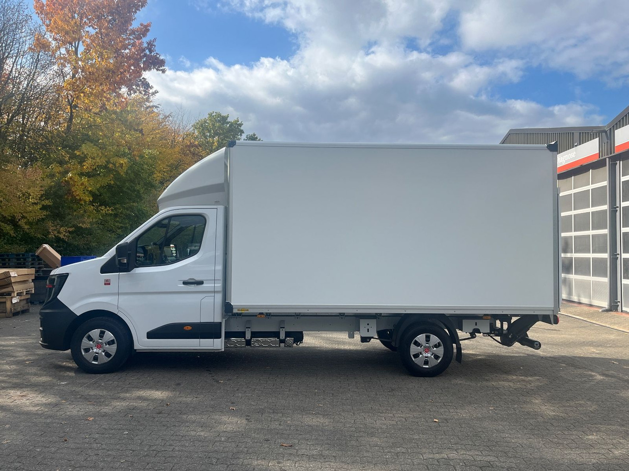 Renault MASTER MIT HUMBAUR KOFFERAUFBAU - Van box: gambar 5 Renault MASTER MIT HUMBAUR KOFFERAUFBAU - Van box: gambar 5