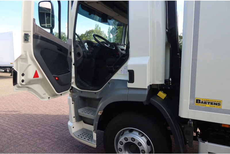 Truk box DAF CF 290 FA Bak + klep Dhollandia 2000 KG: gambar 17 Truk box DAF CF 290 FA Bak + klep Dhollandia 2000 KG: gambar 17