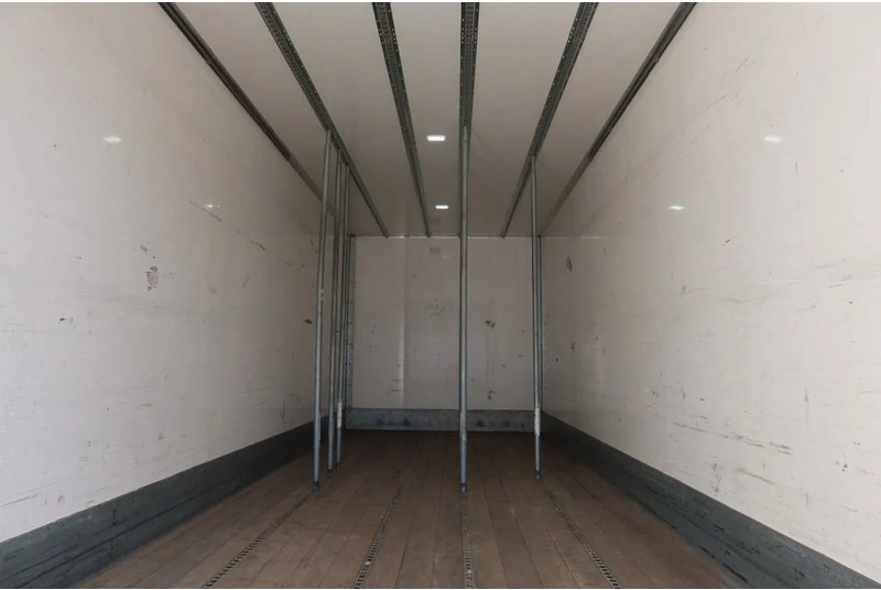 DAF CF 340 FAN 6X2 Bakwagen + Klep 2500 KG - Truk box: gambar 4 DAF CF 340 FAN 6X2 Bakwagen + Klep 2500 KG - Truk box: gambar 4