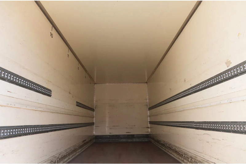 DAF CF 410 Bak+Klep Dhollandia 2.000 kg Slaapcabine - Truk box: gambar 4 DAF CF 410 Bak+Klep Dhollandia 2.000 kg Slaapcabine - Truk box: gambar 4