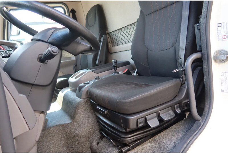 DAF LF 230 Bak+Klep Dhollandia 1500 kg Euro 6 - Truk box: gambar 5 DAF LF 230 Bak+Klep Dhollandia 1500 kg Euro 6 - Truk box: gambar 5