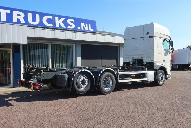 DAF XF 106.450 Wissellaadbaksysteem / Chassis - Pengangkut kontainer/ Container truck: gambar 3 DAF XF 106.450 Wissellaadbaksysteem / Chassis - Pengangkut kontainer/ Container truck: gambar 3