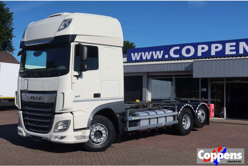 DAF XF 106.450 Wissellaadbaksysteem / Chassis - Pengangkut kontainer/ Container truck: gambar 1 DAF XF 106.450 Wissellaadbaksysteem / Chassis - Pengangkut kontainer/ Container truck: gambar 1
