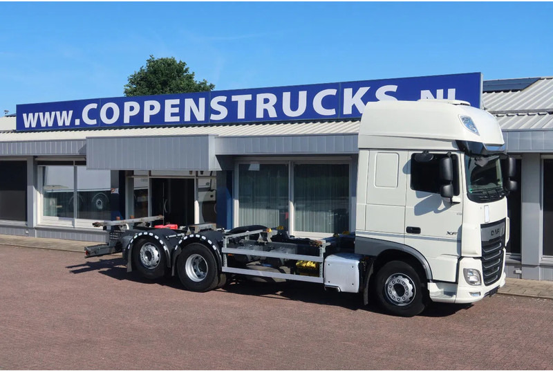 DAF XF 106.450 Wissellaadbaksysteem / Chassis - Pengangkut kontainer/ Container truck: gambar 2 DAF XF 106.450 Wissellaadbaksysteem / Chassis - Pengangkut kontainer/ Container truck: gambar 2