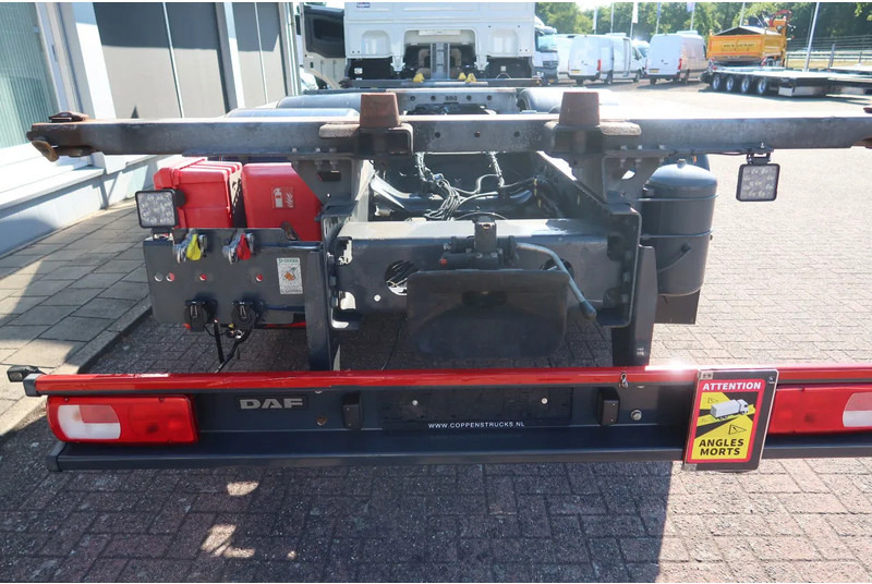 DAF XF 106.450 Wissellaadbaksysteem / Chassis - Pengangkut kontainer/ Container truck: gambar 4 DAF XF 106.450 Wissellaadbaksysteem / Chassis - Pengangkut kontainer/ Container truck: gambar 4