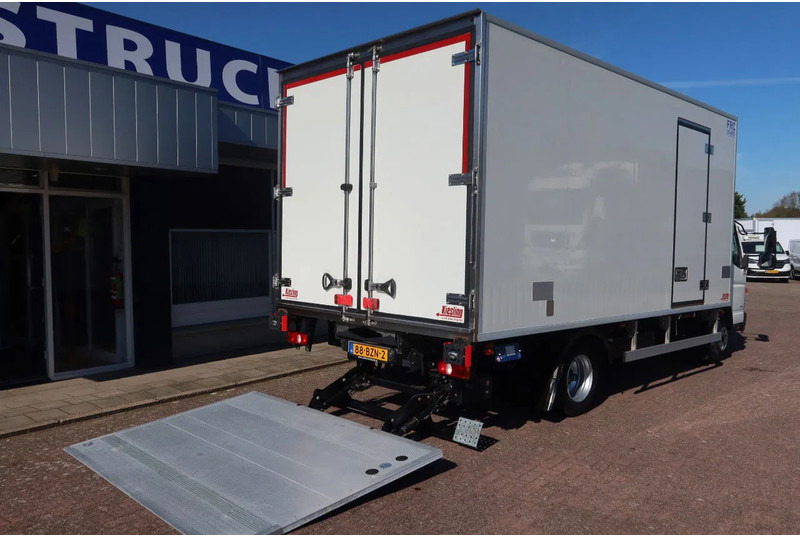FUSO Canter Thermoking T 600R Koel/Vries + Laadklep - Truk berpendingin: gambar 4 FUSO Canter Thermoking T 600R Koel/Vries + Laadklep - Truk berpendingin: gambar 4