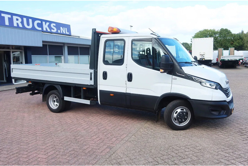 Iveco Daily 35C16 HI Matic Dubbele cabine open 7 persoons uitvoering. Dubbel lucht achter as. 3.0 L motor - Van flatbed, Van kombi: gambar 2 Iveco Daily 35C16 HI Matic Dubbele cabine open 7 persoons uitvoering. Dubbel lucht achter as. 3.0 L motor - Van flatbed, Van kombi: gambar 2