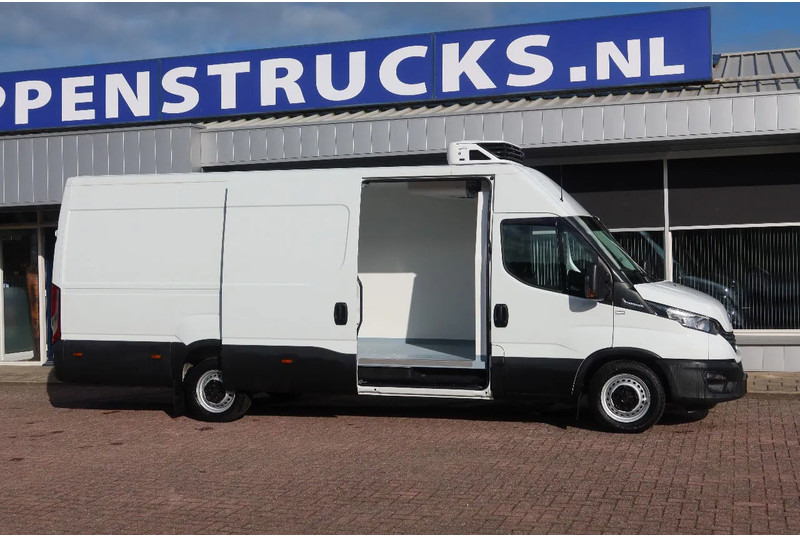 Iveco Daily 35S16 Iveco 35S16 L3/H2 Koel/Vries/ verwarmen Carrier Xarios 350 + 220 volt nacht aansluiting - Van berpendingin: gambar 2 Iveco Daily 35S16 Iveco 35S16 L3/H2 Koel/Vries/ verwarmen Carrier Xarios 350 + 220 volt nacht aansluiting - Van berpendingin: gambar 2