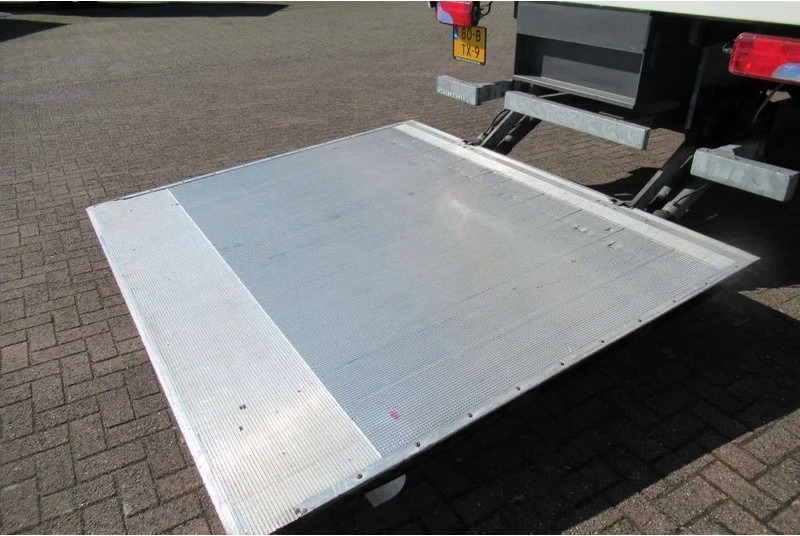 Truk box MAN TGM 15.250 Bak + klep E6: gambar 11