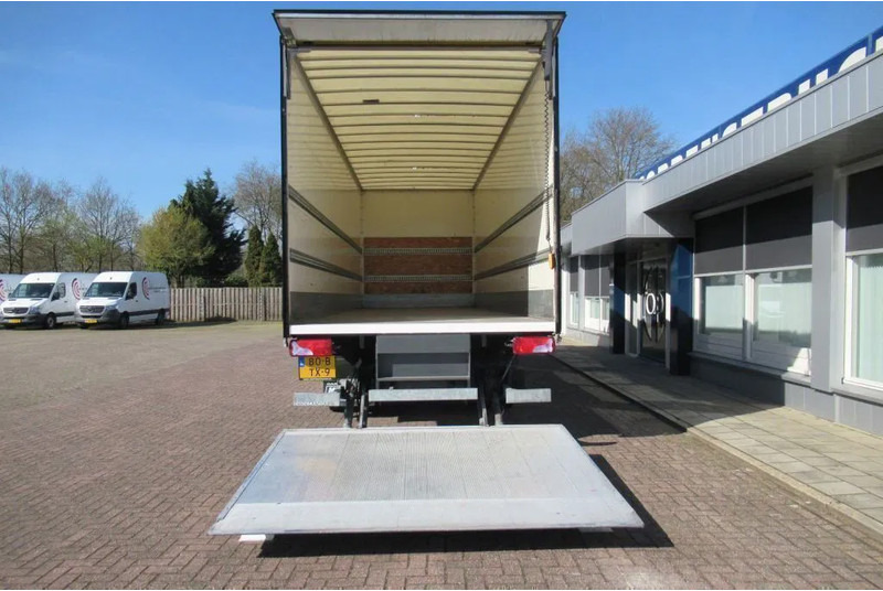 MAN TGM 15.250 Bak + klep E6 - Truk box: gambar 3 MAN TGM 15.250 Bak + klep E6 - Truk box: gambar 3
