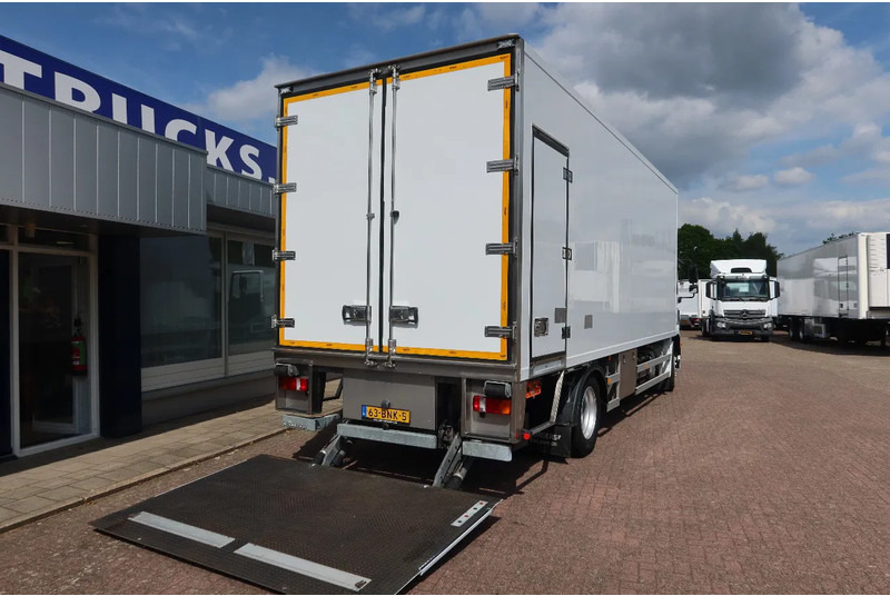 MAN TGM 18.250 Koel/Vries+ Klep Bi-Temp + movable wall - Truk berpendingin: gambar 3 MAN TGM 18.250 Koel/Vries+ Klep Bi-Temp + movable wall - Truk berpendingin: gambar 3