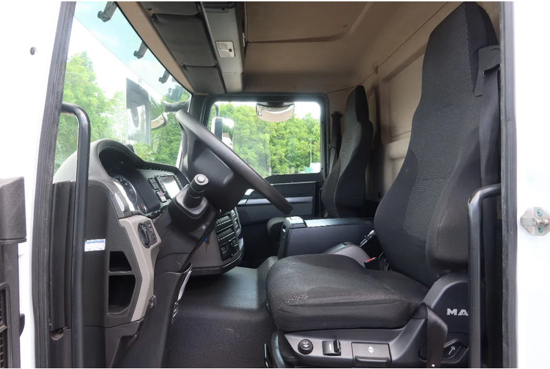 MAN TGM 18.250 Koel/Vries+ Klep Bi-Temp + movable wall - Truk berpendingin: gambar 5 MAN TGM 18.250 Koel/Vries+ Klep Bi-Temp + movable wall - Truk berpendingin: gambar 5