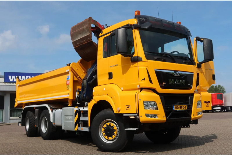 MAN TGS 33.420 2 Zijdige kipper + Kraan 6x6 Stuur as - Truk jungkit, Truk derek: gambar 2 MAN TGS 33.420 2 Zijdige kipper + Kraan 6x6 Stuur as - Truk jungkit, Truk derek: gambar 2