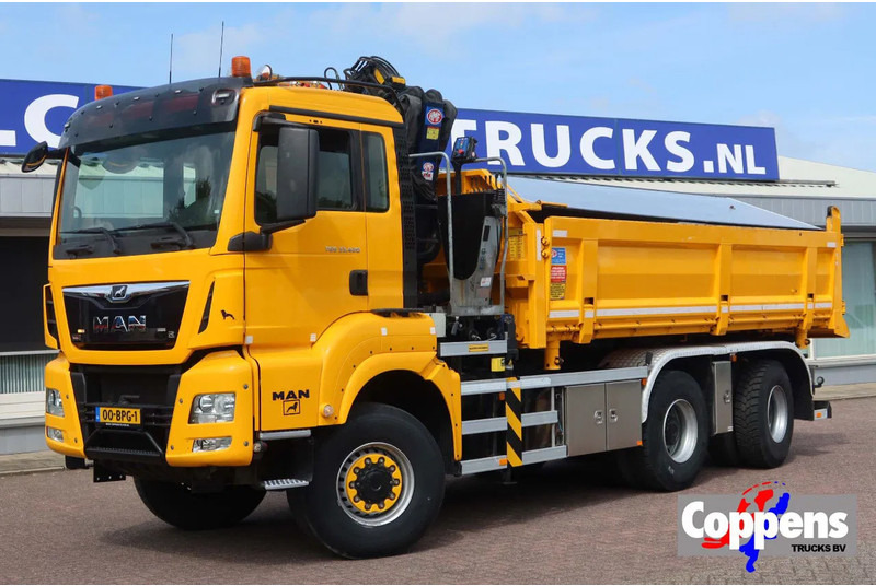 MAN TGS 33.420 2 Zijdige kipper + kraan 6x6 Stuur as - Truk derek: gambar 1 MAN TGS 33.420 2 Zijdige kipper + kraan 6x6 Stuur as - Truk derek: gambar 1