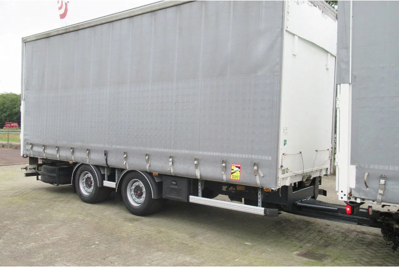 MAN TGX 26.480 6X2 Euro 6 - Truk box: gambar 4 MAN TGX 26.480 6X2 Euro 6 - Truk box: gambar 4