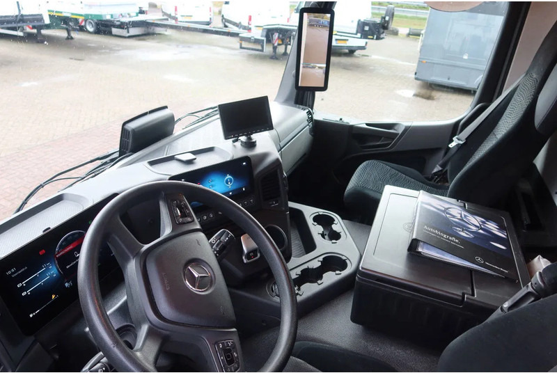 Mercedes-Benz Actros 1830 Bak + Dhollandia klep 2000 KG + rolstops. - Truk box: gambar 5 Mercedes-Benz Actros 1830 Bak + Dhollandia klep 2000 KG + rolstops. - Truk box: gambar 5