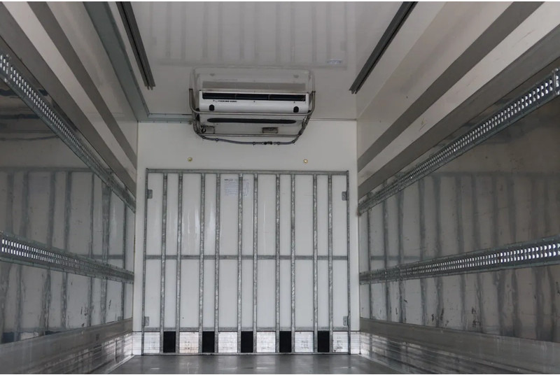 Mercedes-Benz Actros 1936 1936 L Koel/Vries+Klep Bi-Temp ThermokingT 1200R - Truk berpendingin: gambar 4 Mercedes-Benz Actros 1936 1936 L Koel/Vries+Klep Bi-Temp ThermokingT 1200R - Truk berpendingin: gambar 4