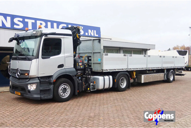Mercedes-Benz Actros 2133 L Trekker + Hiab Kraan met City Trailer: OT-92-VD - Truk derek: gambar 1 Mercedes-Benz Actros 2133 L Trekker + Hiab Kraan met City Trailer: OT-92-VD - Truk derek: gambar 1