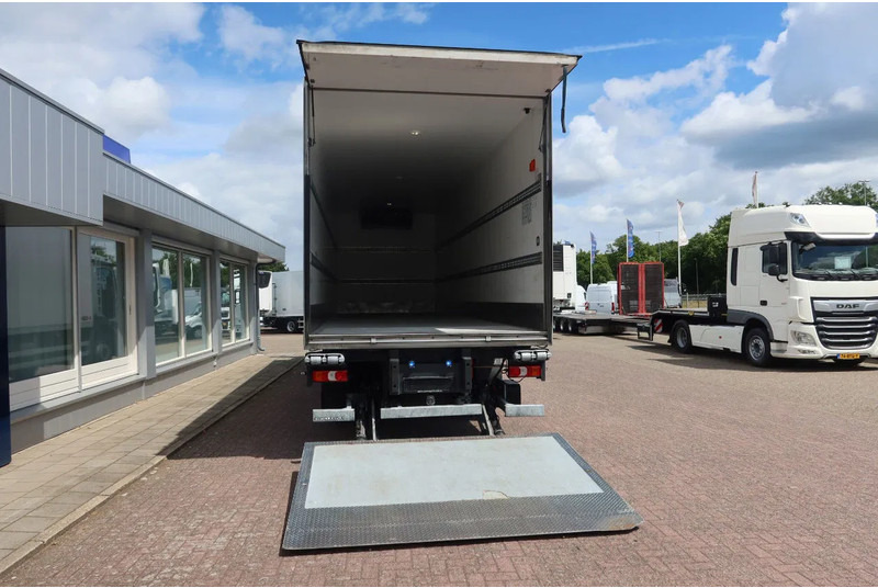 Mercedes-Benz Actros 2530 L Koel/Vries + Laadklep DHollandia 2500kg - Truk berpendingin: gambar 4 Mercedes-Benz Actros 2530 L Koel/Vries + Laadklep DHollandia 2500kg - Truk berpendingin: gambar 4