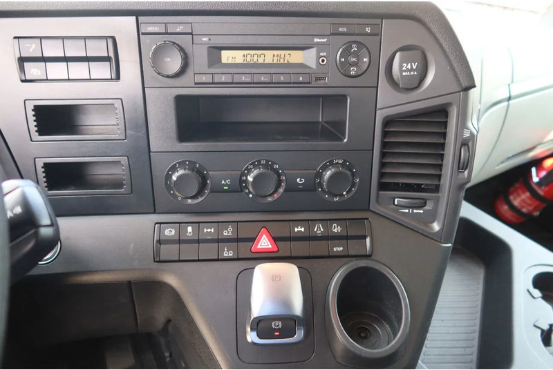 Truk berpendingin Mercedes-Benz Actros 2530 L Koel/Vries + Laadklep DHollandia 2500kg: gambar 9