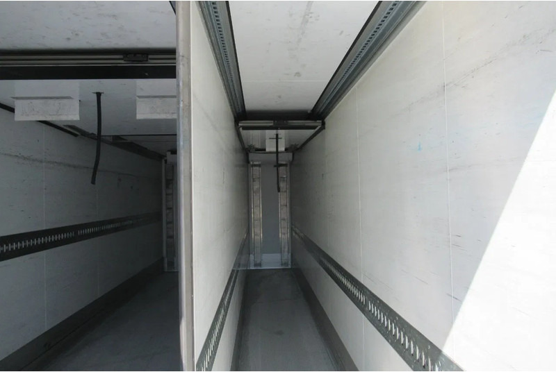 Mercedes-Benz Antos 2536 LL Koel/Vries +klep Bi-Temp - Truk berpendingin: gambar 4 Mercedes-Benz Antos 2536 LL Koel/Vries +klep Bi-Temp - Truk berpendingin: gambar 4