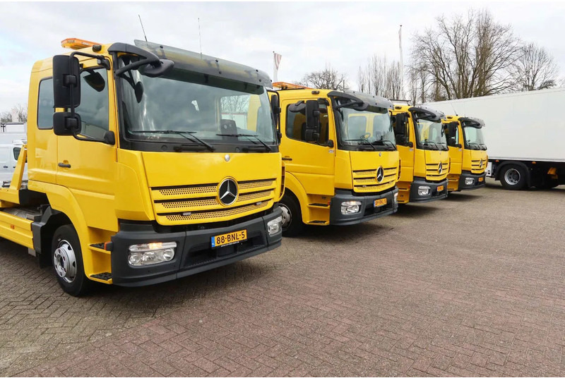 Mercedes-Benz Atego 1221 L Takel wagen 6 Persoons - Truk pengangkut mobil: gambar 2 Mercedes-Benz Atego 1221 L Takel wagen 6 Persoons - Truk pengangkut mobil: gambar 2
