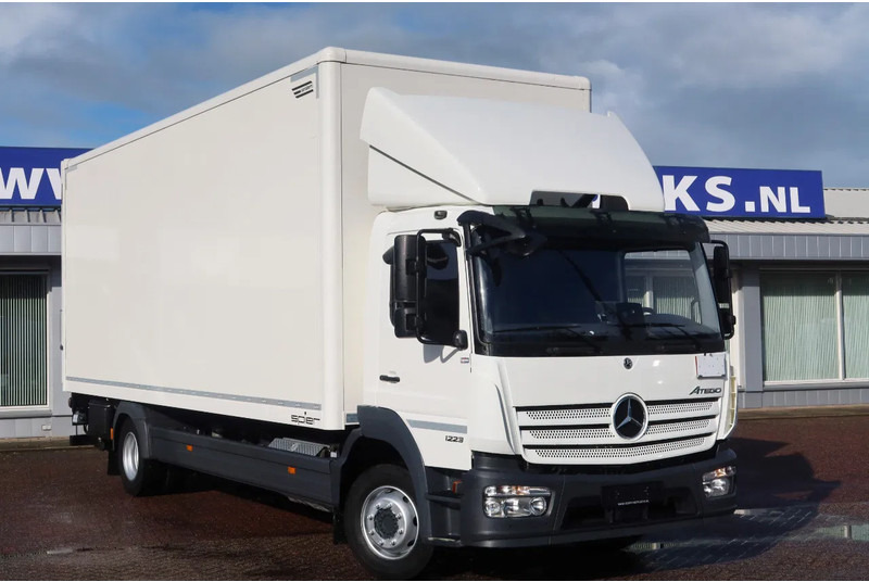 Mercedes-Benz Atego 1223 L Bak + Klep Bar 3000 KG - Truk box: gambar 3 Mercedes-Benz Atego 1223 L Bak + Klep Bar 3000 KG - Truk box: gambar 3