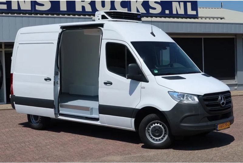 Mercedes-Benz Sprinter 315 CDI Koel/Vries/Verwarmen Carrier Xarios 350 + 220 volt nachtaansluiting - Van berpendingin: gambar 2 Mercedes-Benz Sprinter 315 CDI Koel/Vries/Verwarmen Carrier Xarios 350 + 220 volt nachtaansluiting - Van berpendingin: gambar 2