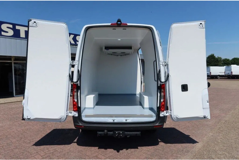 Mercedes-Benz Sprinter 315 CDI Koel/Vries/Verwarmen Carrier Xarios 350 + 220 volt nachtaansluiting - Van berpendingin: gambar 3 Mercedes-Benz Sprinter 315 CDI Koel/Vries/Verwarmen Carrier Xarios 350 + 220 volt nachtaansluiting - Van berpendingin: gambar 3