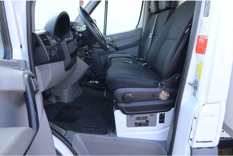 Mercedes-Benz Sprinter 316 CDI Carrier Koel/Vries Bak+Klep. Dag en nacht aansluiting - Van berpendingin: gambar 5 Mercedes-Benz Sprinter 316 CDI Carrier Koel/Vries Bak+Klep. Dag en nacht aansluiting - Van berpendingin: gambar 5