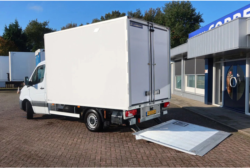 Mercedes-Benz Sprinter 316 CDI Carrier Koel/Vries Bak+Klep. Dag en nacht aansluiting - Van berpendingin: gambar 3 Mercedes-Benz Sprinter 316 CDI Carrier Koel/Vries Bak+Klep. Dag en nacht aansluiting - Van berpendingin: gambar 3