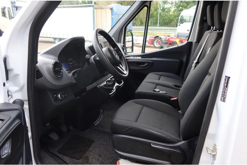 Mercedes-Benz Sprinter 316 L2/H2 Klep - Van panel: gambar 5 Mercedes-Benz Sprinter 316 L2/H2 Klep - Van panel: gambar 5