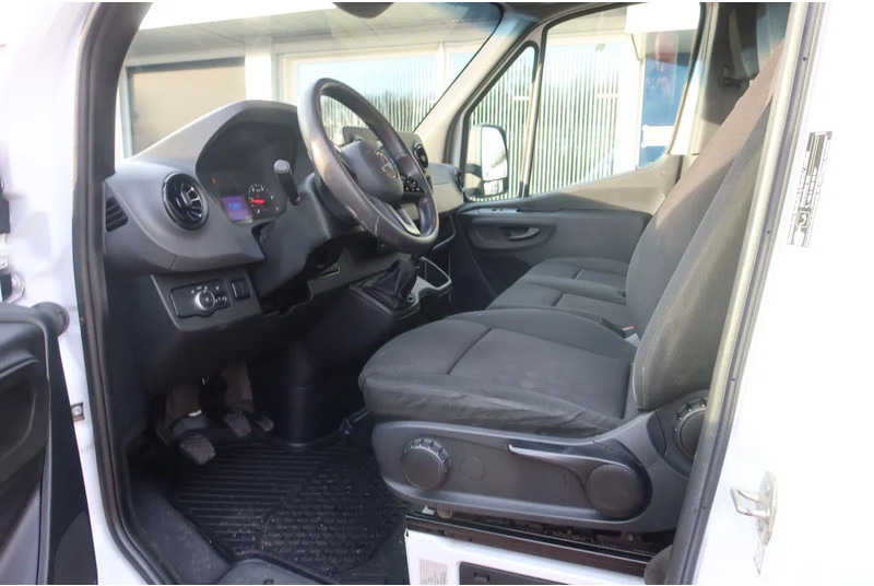 Truk box Mercedes-Benz Sprinter 519 CDI Bak + deuren, Montage /serviceauto + opstap + Imperial en opsteekrol C rijbewijs: gambar 10