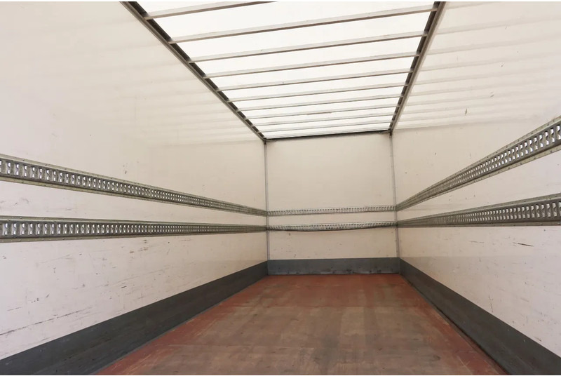 Scania P280 4x2 Bak + Dhollandia Klep 2000 KG - Truk box: gambar 4 Scania P280 4x2 Bak + Dhollandia Klep 2000 KG - Truk box: gambar 4