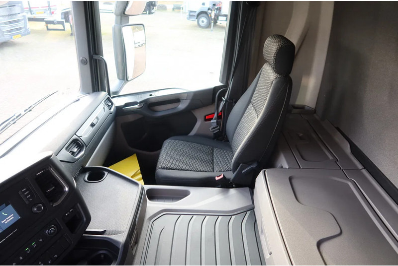 Scania P280 4x2 Bak + Dhollandia Klep 2000 KG - Truk box: gambar 5 Scania P280 4x2 Bak + Dhollandia Klep 2000 KG - Truk box: gambar 5