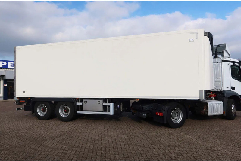 Sor IBERICA City trailer Koel/Vries+ klep 2500kg Bi-temp Carrier Vektor 19 MT - Semi-trailer berpendingin: gambar 3 Sor IBERICA City trailer Koel/Vries+ klep 2500kg Bi-temp Carrier Vektor 19 MT - Semi-trailer berpendingin: gambar 3