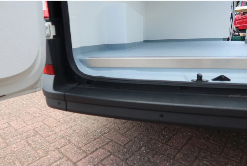 Van berpendingin Volkswagen Crafter Koel/Vries/Verwarmen , Carrier Xarios 350 met nachtaansluiting BPM vrij: gambar 15