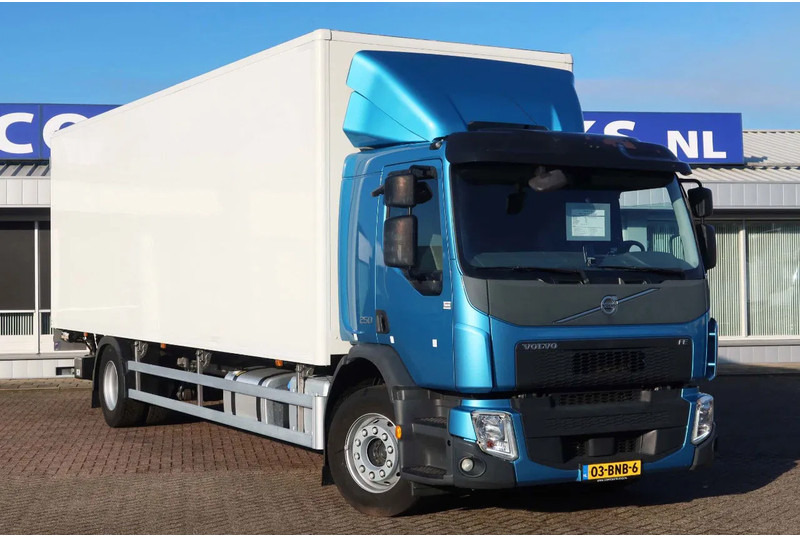 Volvo FE 250 Bakwagen + Dhollandia klep 2500 KG. 49.000 KM!! - Truk box: gambar 2 Volvo FE 250 Bakwagen + Dhollandia klep 2500 KG. 49.000 KM!! - Truk box: gambar 2
